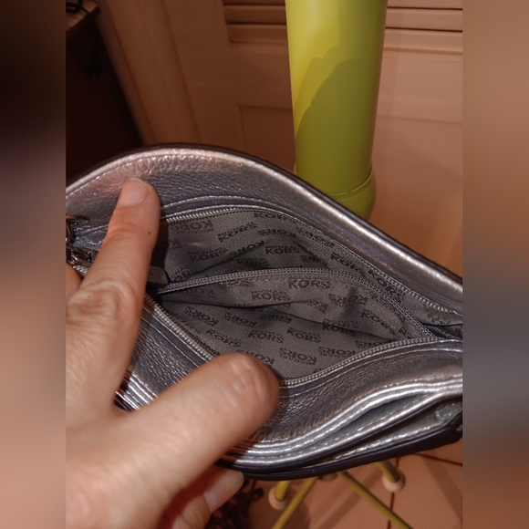 Silver Chain Shoulder Bag - Picture 3 of 5